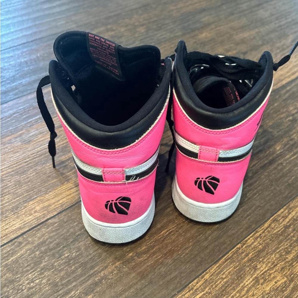 Pink and Black High-Top Sneakers with Padded Ankle